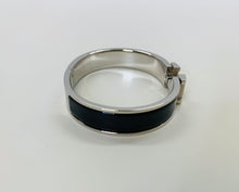 Load image into Gallery viewer, Hermès Clic H Bracelet Size PM