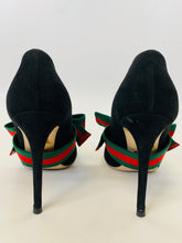 Load image into Gallery viewer, Gucci Black Web Bow Pumps Size 38