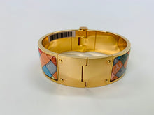Load image into Gallery viewer, Hermès Charniere  L Bolduc Au Carr Bracelet Size M