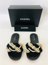 Load image into Gallery viewer, CHANEL Paris Cuba Cruise 2016/17 Runway Pearl and Rope Slides Size 38