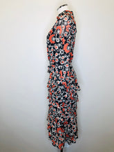 Load image into Gallery viewer, Saloni Rina B Dress Size 4