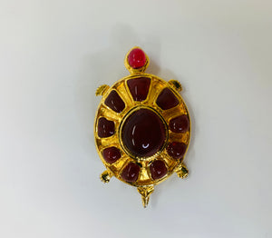 CHANEL Vintage Gripoix Brooch