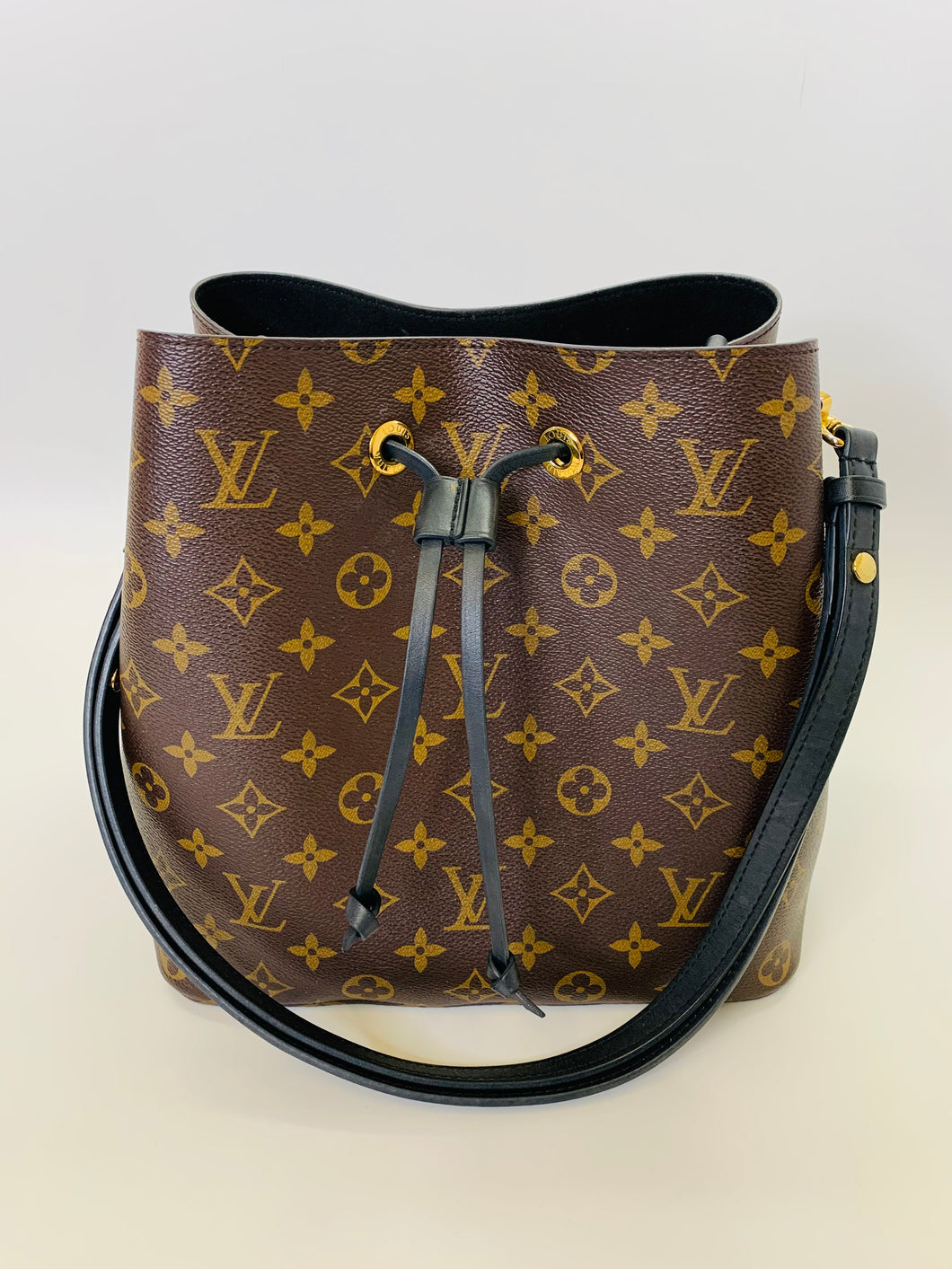 Louis Vuitton NeoNoe Handbag Monogram Canvas MM Brown With Black Leather  Trim