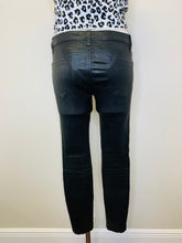 Load image into Gallery viewer, J Brand Black Leather L8001 Skinny Pant Size 28