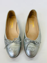 Load image into Gallery viewer, CHANEL Grey Patent Leather Ballerina Flats Size 37