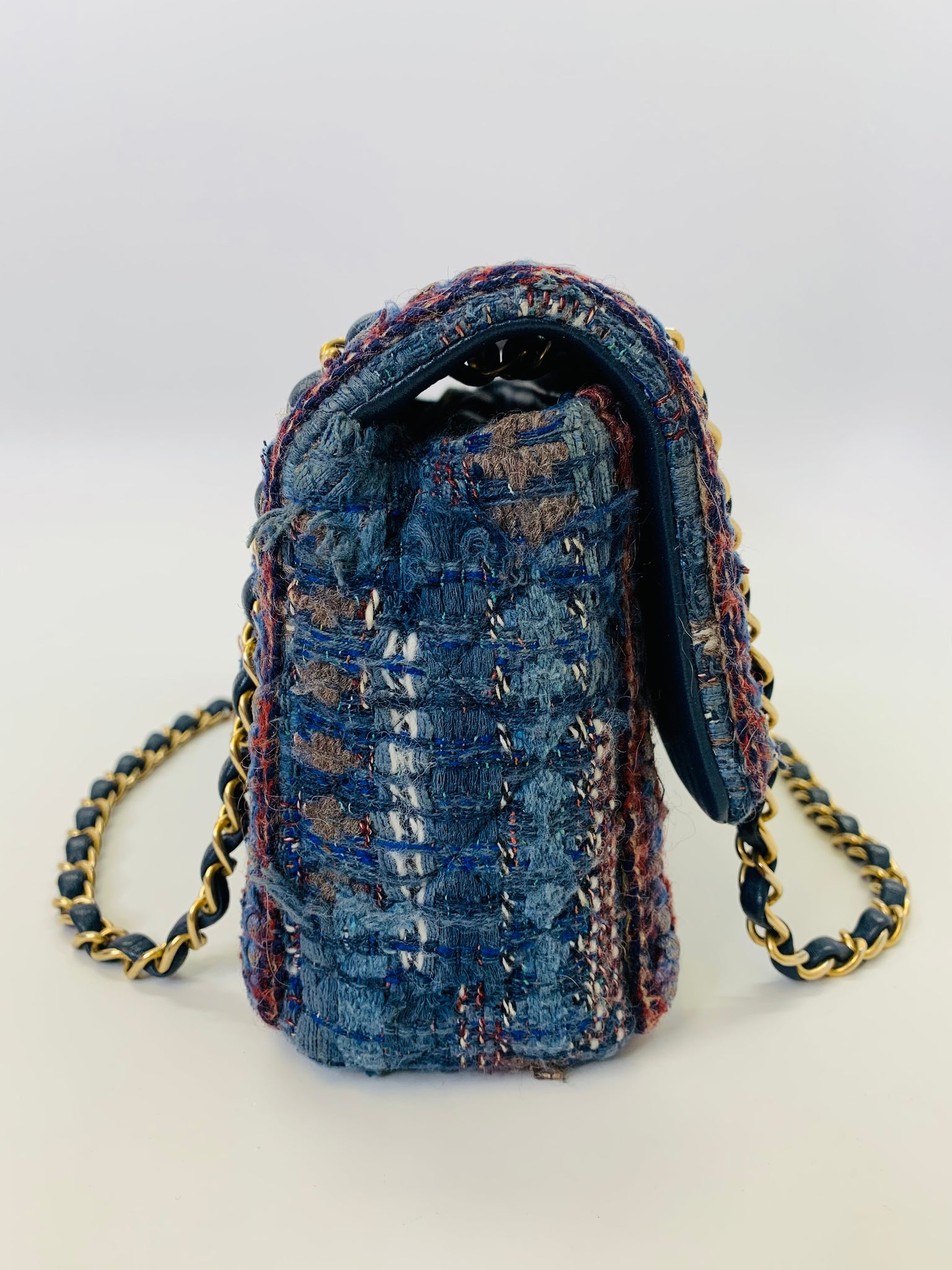 CHANEL Medium Flap Bag in Blue Multicolor Tweed and Matte Gold Hardwar – JDEX  Styles