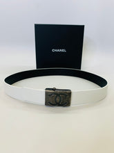 Load image into Gallery viewer, CHANEL CC Buckle Belt Size 75