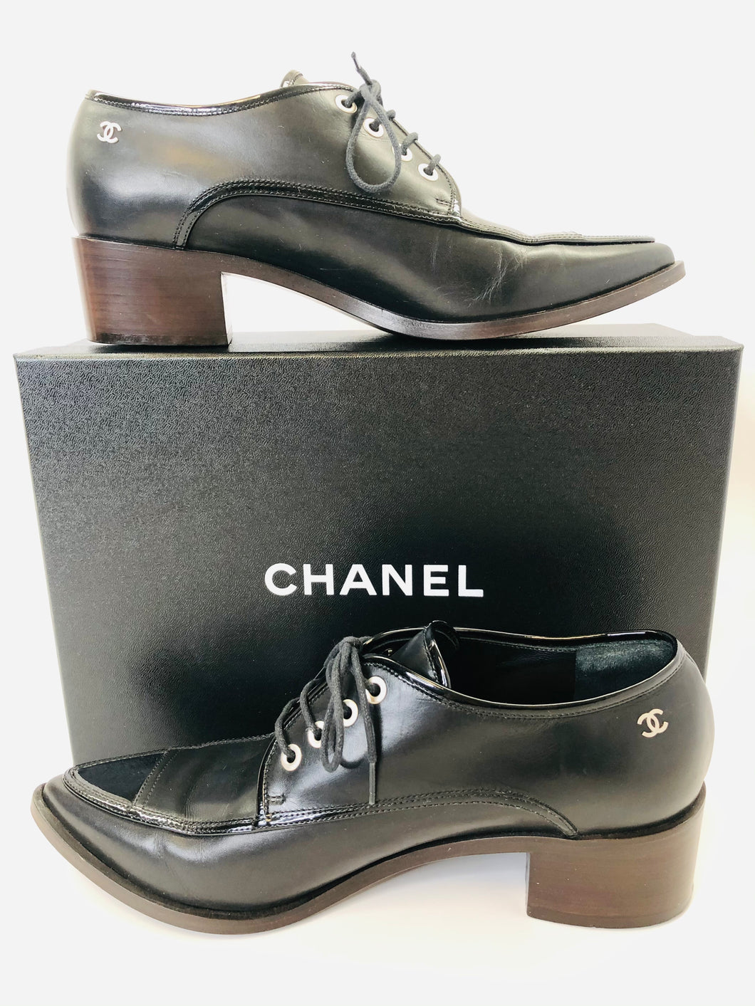 Patent leather heels Chanel Green size 40 EU in Patent leather - 27311565