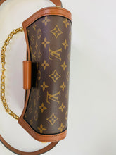 Load image into Gallery viewer, Louis Vuitton Dauphine MM Reverse Monogram Bag