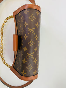 Louis Vuitton 2019 Pre-owned Dauphine mm Shoulder Bag - Brown