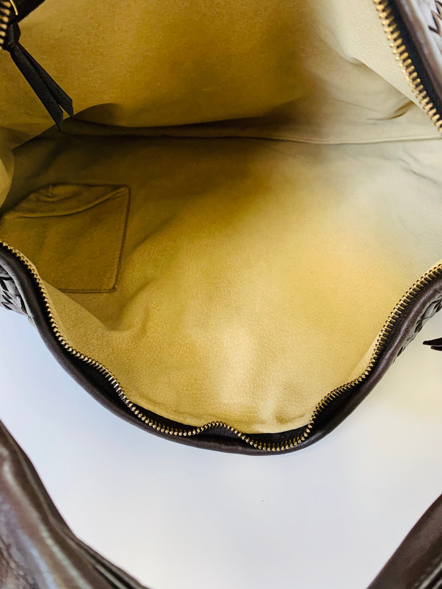 Bottega Veneta Fondant Intrecciato Hobo Bag – JDEX Styles