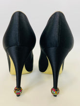 Load image into Gallery viewer, Valentino Garavani Black Peep Toe Platform Pumps Size 39 1/2