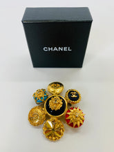 Load image into Gallery viewer, CHANEL Vintage Large Brooch