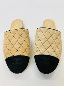 CHANEL Beige and Black Mules Size 37 1/2 – JDEX Styles