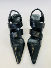 Load image into Gallery viewer, Bottega Veneta Black Leather Pumps Size 37