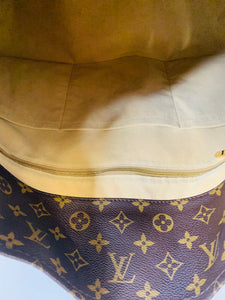 Louis Vuitton Coated Monogram Canvas Artsy GM Bag