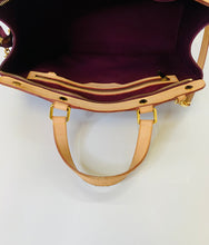Load image into Gallery viewer, Louis Vuitton Brea GM Bag