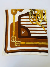 Load image into Gallery viewer, Hermès 90 CM Square Silk Coaching Scarf
