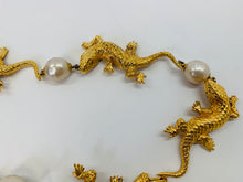 Load image into Gallery viewer, CHANEL Vintage Salamander and Pearl Belt